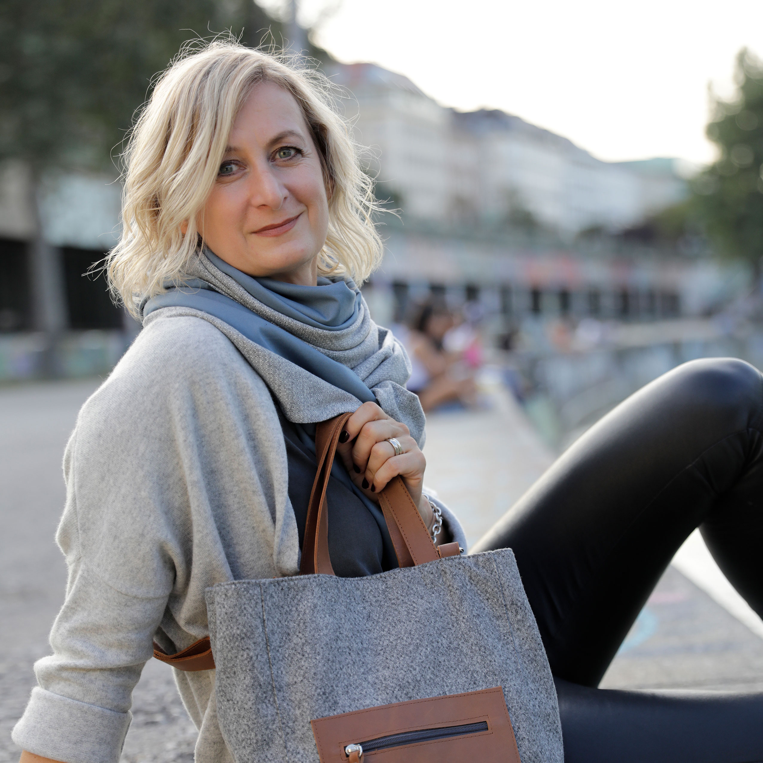 Shopper aus Stoff, leichte Stofftasche, Handtasche für Damen aus Loden, Wien Donaukanal